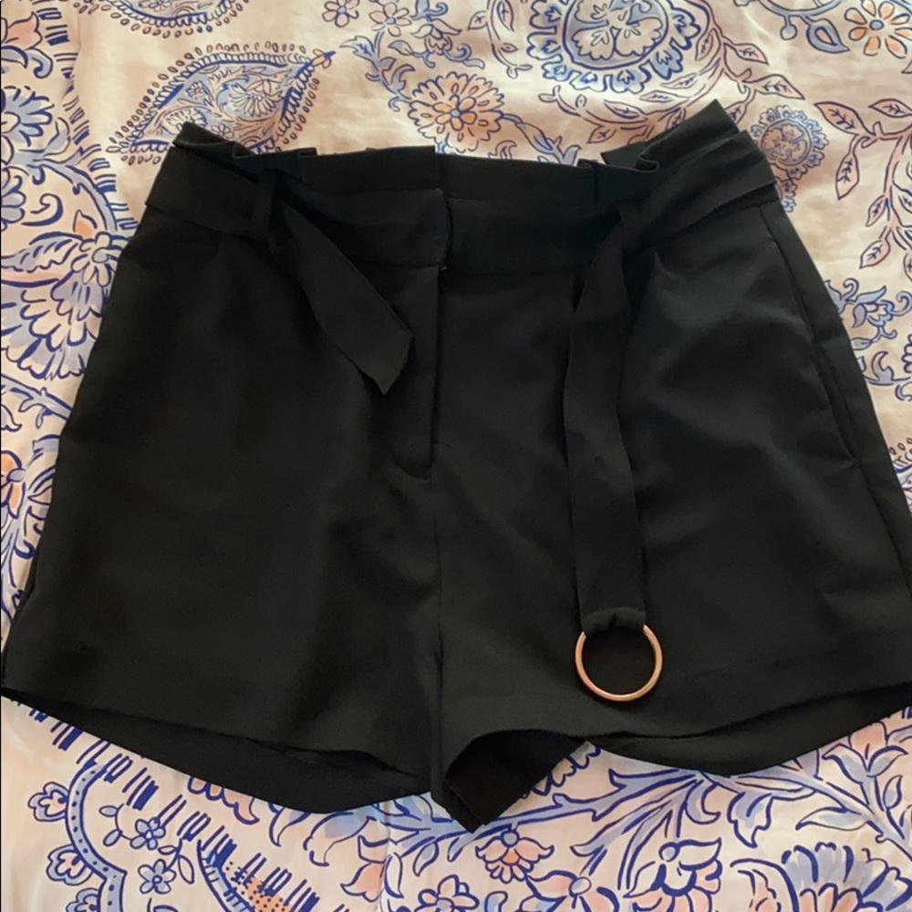 Forever 21 HAYE Paperbag Blk Shorts w/ D-Ring Belt